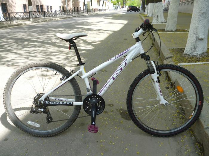 Украден велосипед GT Laguna Pearl Whit GT (2013) в г. Днепропетровск